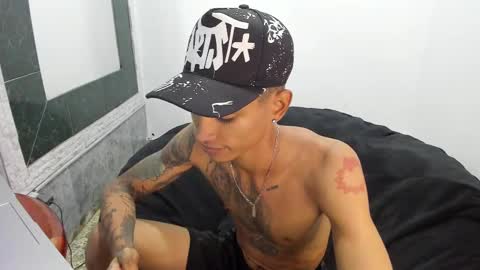 monkeyd_66 online show from 02/15/25, 02:55