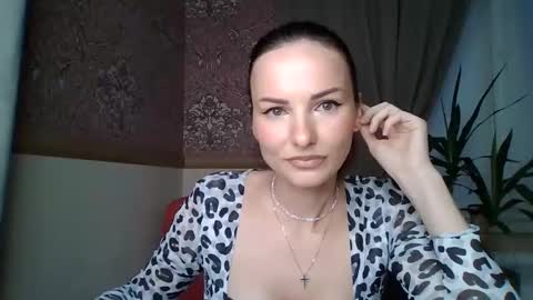 Snapshot of monparis_dream chatting on 10/09/25, 01:53 monparis_dream online show from 10/09/25, 01:53