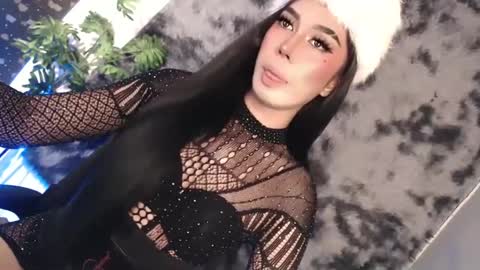 Snapshot of montrous_princessx chatting on 02/10/25, 06:42 Princess take me to private or password show online show from 02/10/25, 06:42