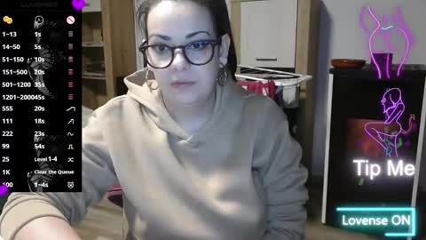 Monse online show from 02/13/25, 04:07