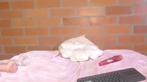 Luisa online show from 09/13/25, 02:06