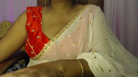 Maya online show from 11/16/25, 06:52