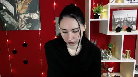 Snapshot of moon_foxy_ chatting on 12/16/24, 04:38 Diana online show from 12/16/24, 04:38