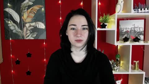 Snapshot of moon_foxy_ chatting on 12/19/24, 04:35 Diana online show from 12/19/24, 04:35