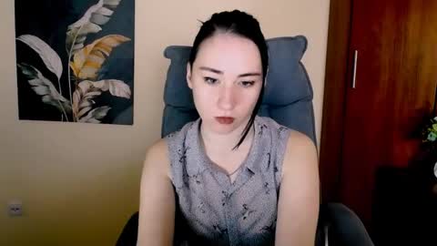 Snapshot of moon_foxy_ chatting on 01/12/25, 11:07 Diana online show from 01/12/25, 11:07