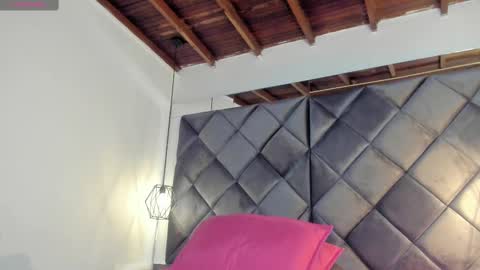 Luna  online show from 11/08/25, 10:59