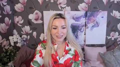 Emma online show from 11/13/25, 09:52