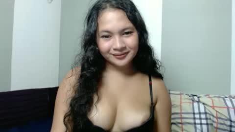 Snapshot of moonlight_xxx chatting on 09/16/25, 01:45 moon online show from 09/16/25, 01:45