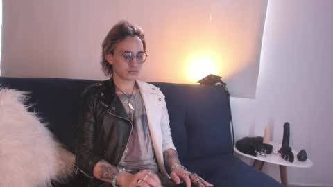 Moon online show from 10/01/25, 08:26