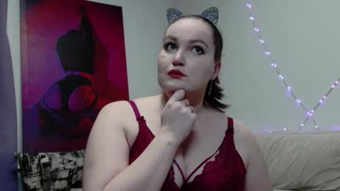 Kate online show from 10/16/25, 09:16