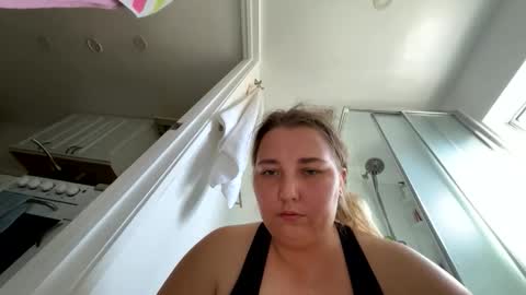 Snapshot of moorning_burst chatting on 11/03/25, 08:10 moorning_burst online show from 11/03/25, 08:10