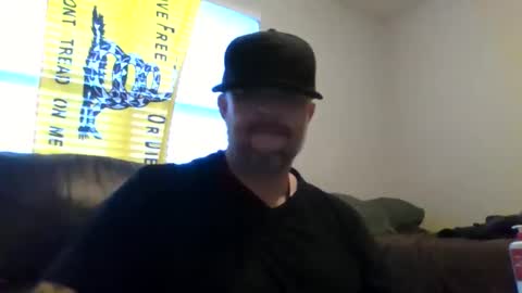 Snapshot of moozj750 chatting on 09/17/25, 07:04 JT Mooz online show from 09/17/25, 07:04