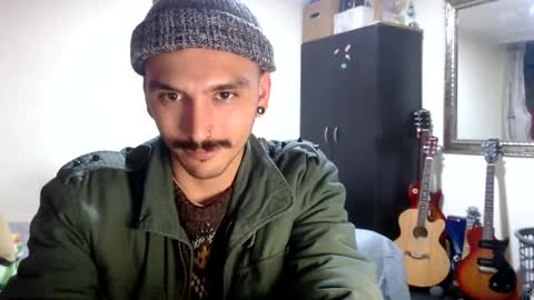 Snapshot of morbidangel08 chatting on 09/10/25, 05:51 Abelardo online show from 09/10/25, 05:51