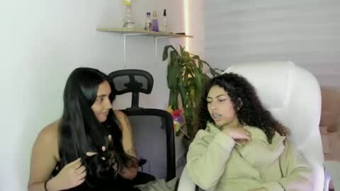 morena_rodriguez_9 online show from 10/11/25, 08:02