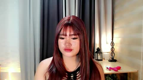 Snapshot of morenaaries12 chatting on 09/15/25, 07:36 MIA online show from 09/15/25, 07:36