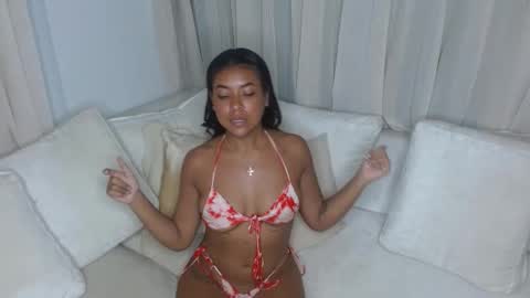 Morenanatali online show from 11/10/25, 04:11