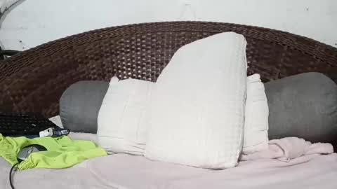 Snapshot of moreno_lutador chatting on 01/11/25, 08:11 John john online show from 01/11/25, 08:11