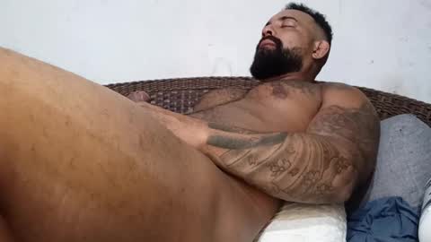 Snapshot of moreno_lutador chatting on 03/08/25, 04:12 John john online show from 03/08/25, 04:12