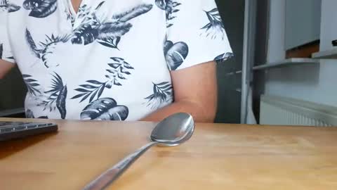 Morris online show from 11/18/25, 05:06