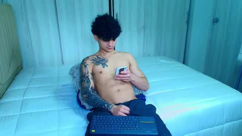 Snapshot of morthy_downey chatting on 12/20/24, 01:11 Morthy online show from 12/20/24, 01:11