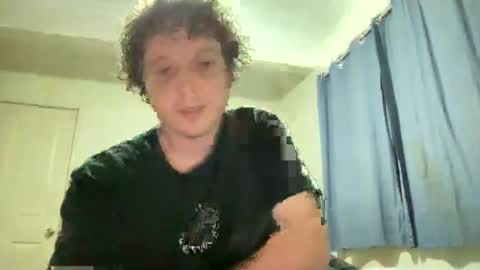 Snapshot of mosterr325 chatting on 02/17/25, 10:07 mosterr325 online show from 02/17/25, 10:07