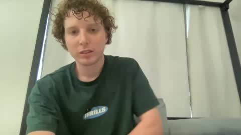 Snapshot of mosterr325 chatting on 02/20/25, 09:09 mosterr325 online show from 02/20/25, 09:09
