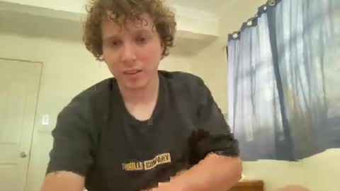 Snapshot of mosterr325 chatting on 02/26/25, 02:04 mosterr325 online show from 02/26/25, 02:04