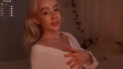 Snapshot of mother__of__dragons chatting on 09/13/25, 10:20 Deni and Jett my weekly schedule online show from 09/13/25, 10:20