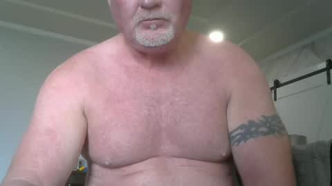 Snapshot of motorguy08 chatting on 10/03/25, 09:23 motorguy08 online show from 10/03/25, 09:23