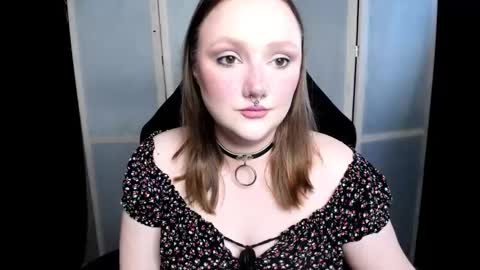 Snapshot of motorkate chatting on 11/16/25, 10:15 motorkate online show from 11/16/25, 10:15