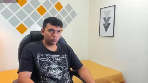 Mou Fly online show from 10/11/25, 11:31