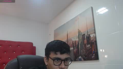 Mou Fly online show from 11/01/25, 12:40