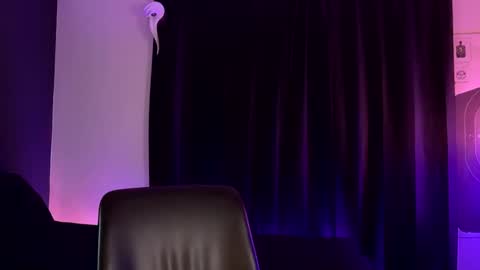 mount_vesuvius online show from 11/16/25, 04:23