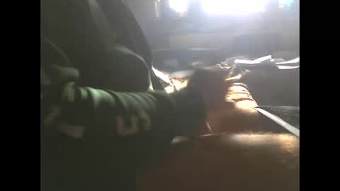 Snapshot of mowgli1977 chatting on 10/29/25, 01:13 mowgli1977 online show from 10/29/25, 01:13