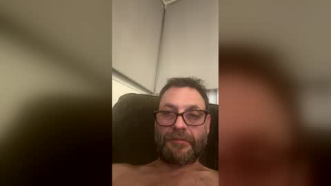 Snapshot of moza1980 chatting on 12/03/25, 02:30 moza1980 online show from 12/03/25, 02:30