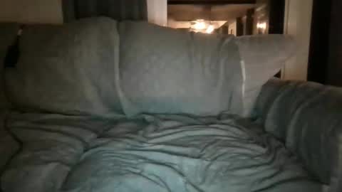 Snapshot of mr1bucket chatting on 10/15/25, 12:44 mr1bucket online show from 10/15/25, 12:44