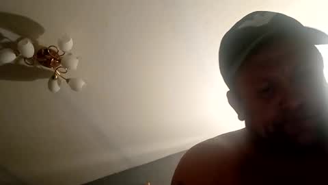 Snapshot of mr688764 chatting on 10/24/25, 01:35 IngussugnI online show from 10/24/25, 01:35