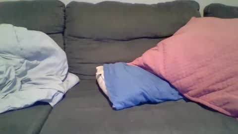 Snapshot of mr8plus chatting on 01/01/25, 12:32 Mr8 online show from 01/01/25, 12:32