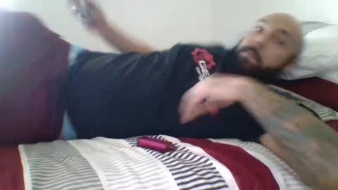 Snapshot of mr8plus chatting on 01/09/25, 09:05 Mr8 online show from 01/09/25, 09:05