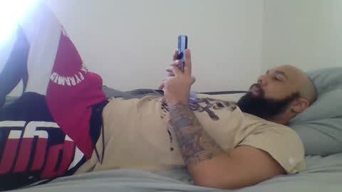 Snapshot of mr8plus chatting on 01/16/25, 05:12 Mr8 online show from 01/16/25, 05:12