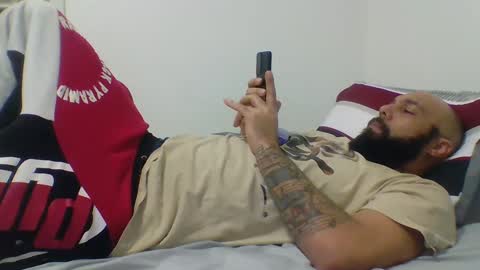 Snapshot of mr8plus chatting on 01/17/25, 12:10 Mr8 online show from 01/17/25, 12:10