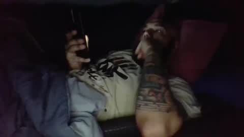 Snapshot of mr8plus chatting on 03/11/25, 04:43 Mr8 online show from 03/11/25, 04:43