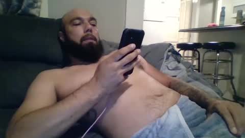 Snapshot of mr8plus chatting on 09/27/25, 01:10 Mr8 online show from 09/27/25, 01:10