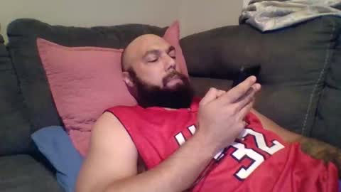 Snapshot of mr8plus chatting on 11/05/25, 10:10 Mr8 online show from 11/05/25, 10:10