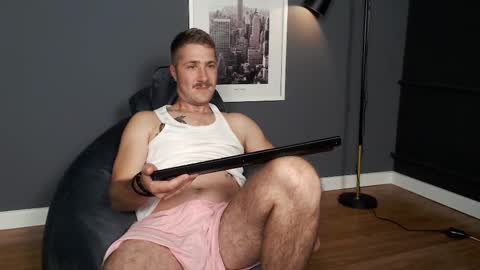 Snapshot of mr_at chatting on 09/25/25, 07:12 Artur online show from 09/25/25, 07:12
