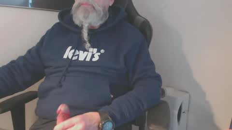 Snapshot of mr_boombastic2021 chatting on 03/08/25, 11:27 mr_boombastic2021 online show from 03/08/25, 11:27