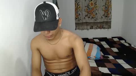 mr_cock_28 online show from 01/26/25, 07:53