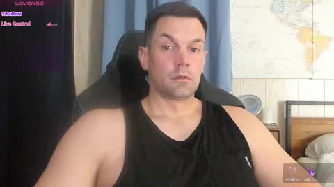 Snapshot of mr_mac69 chatting on 02/05/25, 09:50 Cam online show from 02/05/25, 09:50