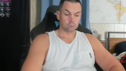 Snapshot of mr_mac69 chatting on 10/08/25, 10:51 Cam online show from 10/08/25, 10:51