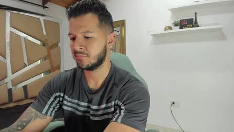 MIKEE online show from 02/15/25, 03:09